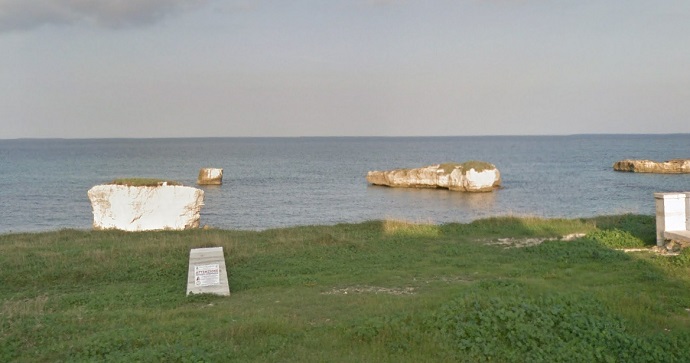 Puglia Malori Improvvisi Sulla Spiaggia Morti Due Anziani A Gallipoli